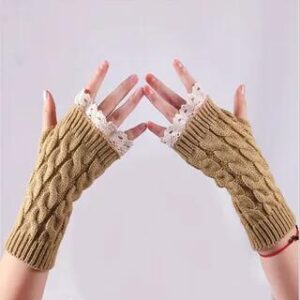Lace-Trimmed Cable Knit Fingerless Gloves Red 131838168