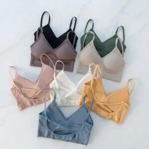 Sporty crop top or bra fashion outfit inspiration