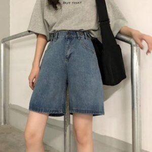 High-Waisted Shorts: A Fresh Approach to Everyday Styling high-waisted shorts fashion styling inspiration