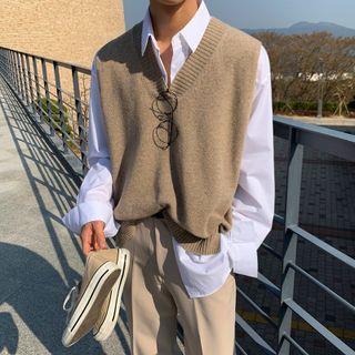 V-Neck Sweater Vest Khaki by MRCYC
