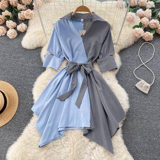 Short-Sleeve Two-Tone A-Line Dress Dark Blue by Lucuna