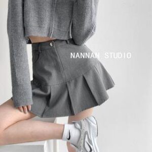 flowing maxi skirt fashion styling inspiration