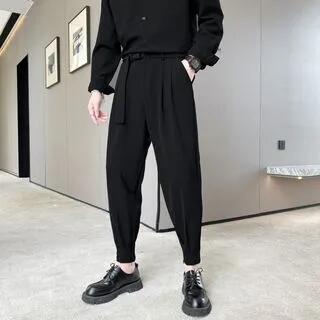 Tapered Cropped Pants Black by VEAZ