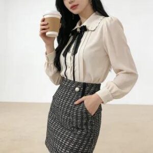 Grey Knotted Tee fashion styling inspiration