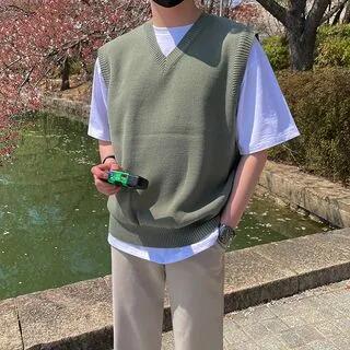 Plain Sweater Vest Green by MRCYC