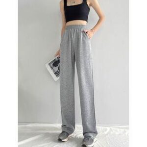 Wide-Leg Trousers and Contemporary Relaxed Tailoring