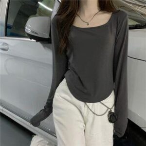 Black Bow Bandeau Top: Simple Styling, Strong Fashion Impact Black Bow Bandeau Top fashion styling inspiration