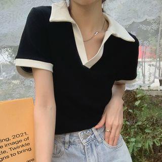 Short-Sleeve Contrast Collar Cropped Tee Black by Duwnie