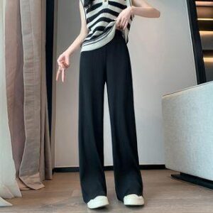 Wide-Leg Trousers and Contemporary Relaxed Tailoring