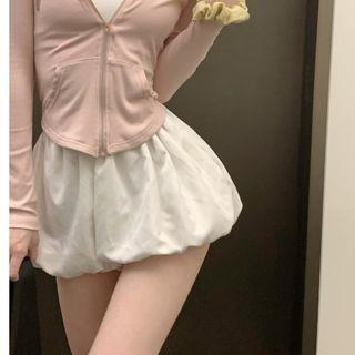 F - Plain Puffy Shorts Shorts - White by NENE
