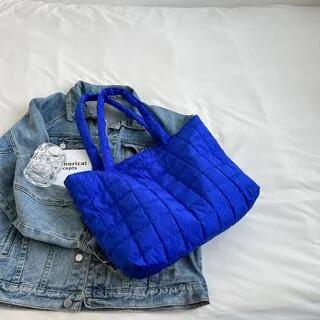 Quilted Tote Bag Dark Blue by Maorong