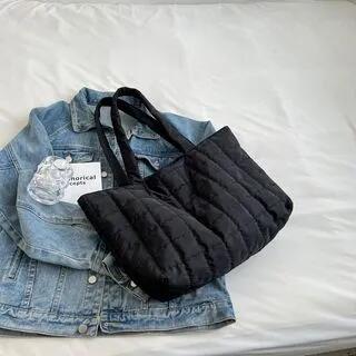 Quilted Tote Bag Black by Maorong