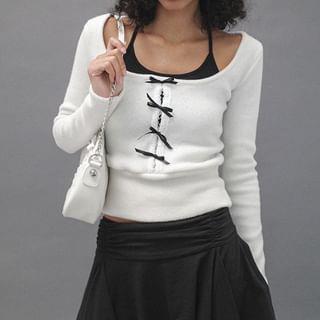 Long Sleeve Mock Two Piece Color-Block Slim-Fit Crop Top White by Sosana