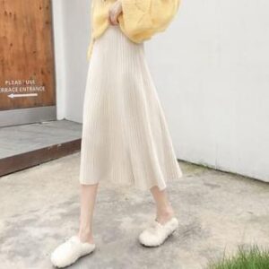 flowing maxi skirt fashion styling inspiration
