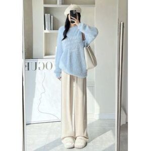 Wide-Leg Trousers and Contemporary Relaxed Tailoring