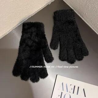 Plain Knit Gloves Black by TAAK