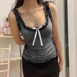 Scoop Neck Check Print Ruffled-Trim Slim-Fit Tank Top Black & White by Honet