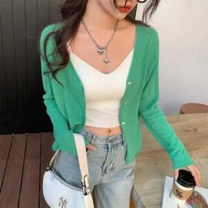 Cardigan: A Fashion Editor’s Styling Guide — City Styling Cardigan fashion outfit inspiration