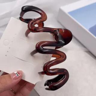 Wavy Hair Claw WCXA5-1 - Caramel | Allyrinta by Allyrinta