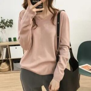 Pink Crewneck Sweater fashion styling inspiration