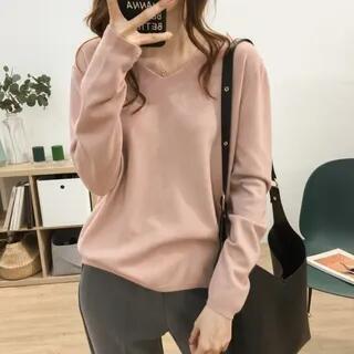 Long-Sleeve V-Neck Knit Top Light Pink by Weelop