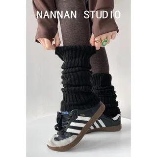 Soft-Knit Leg Warmer in 5 Colors Black by Shira