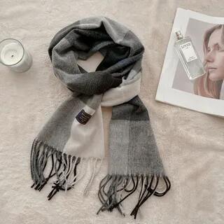 Plaid Fringe Scarf 17 - Plaid - Gray & White by Frior