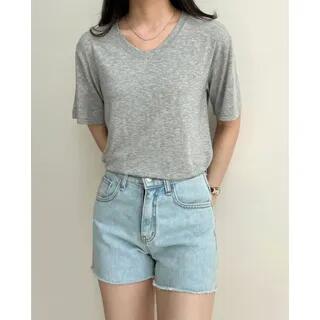 Short-Sleeve V-Neck Plain T-Shirt Dark Blue by Chubby Girl