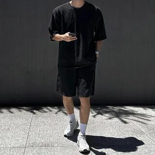 Short-Sleeve Round Neck Plain T-Shirt / Drawstring Waist Shorts Shorts - Black by Obikan