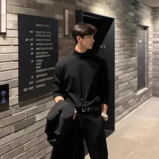 Long-Sleeve Mock Neck Plain T-Shirt Black by Posive