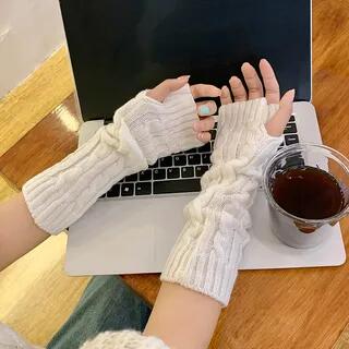 Plain Knit Arm Sleeves Beige by Betsuno