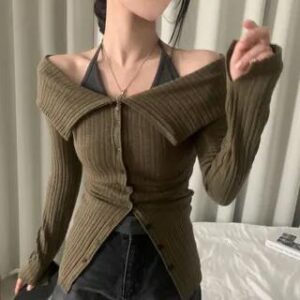 An Editor’s Guide to Wearable Style: Cardigan for Modern Minimalism — Versatile Edit Soft layering cardigan fashion outfit inspiration