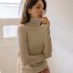 Taupe Long-Sleeve Sweater fashion styling inspiration