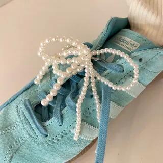 Faux Pearl Bow Shoes Charm White by Rosesand