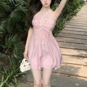 Ruffled Summer Dress: A Romantic Fashion Perspective Ruffled Summer Dress fashion outfit inspiration