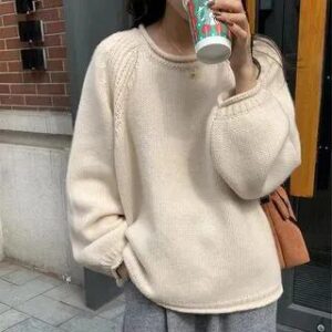 Cream Oversized Jumper: An Effortless Fashion Styling Guide Cream Oversized Jumper fashion styling inspiration