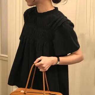 Short-Sleeve Crewneck Frill Trim Plain Blouse Black by Coris