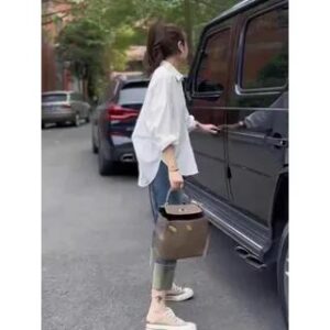 Black Straight-Leg Trouser Outfit fashion styling inspiration