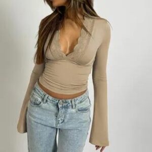 Beige Fitted Long-Sleeve Top fashion styling inspiration