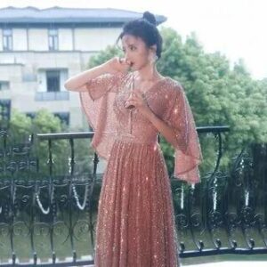 Romantic Midi Dress: Ways to Make It Your Own Romantic Midi Dress fashion outfit inspiration