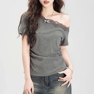 One-Shoulder Short-Sleeve Plain Lace Trim T-Shirt Gray by Maisee