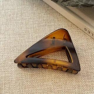 Triangle Hair Claw 17 - Matte - Yellow | Daeuni by Daeuni