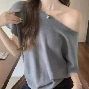 Grey One Shoulder Top: The Contemporary Wardrobe and Styling Ideas Grey One Shoulder Top
