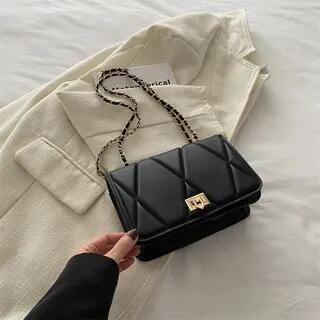 Quilted Flap Light Tote Bag Black by Maorong