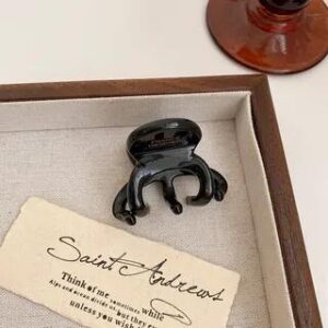 Acetate Small Hair Claw Black | Kiren 282398211