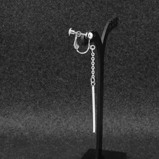 Bar Dangle Earring / Clip-On Earring 545 - 1 Pc - Clip On Earring - Silver by Juanitro