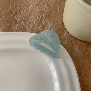 Resin Hair Claw Clip Blue | Miss Floral by Miss Floral