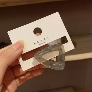 Triangle Acrylic Hair Clamp 03 - Gray | Daeuni by Daeuni