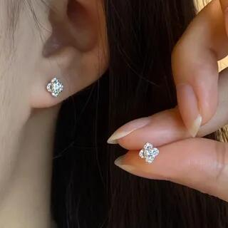 925 Sterling Silver Rhinestone Stud Earring 1 Pair - White | Phoenoa by Phoenoa