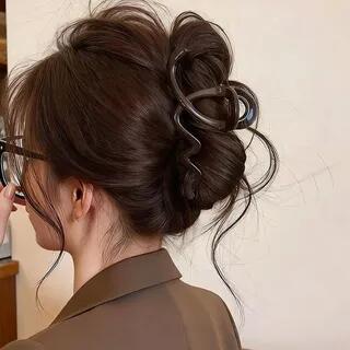 Wavy Acrylic Hair Claw Clip Coffee | LIDO by LIDO